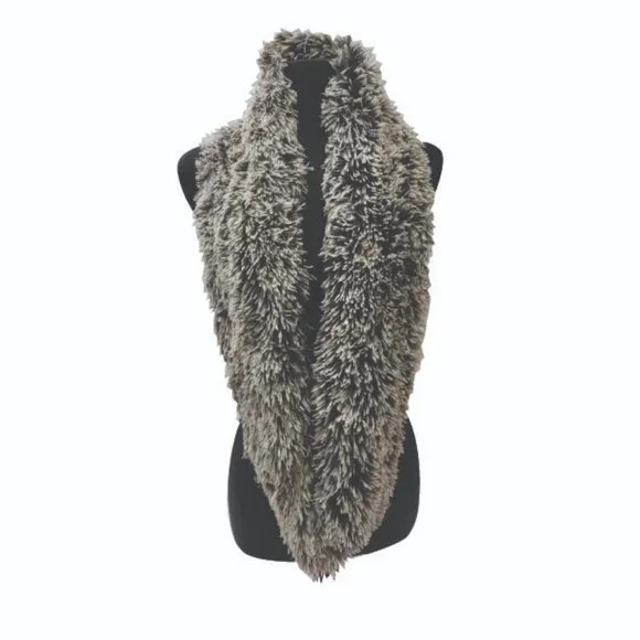 RIFLESSI Faux-Fur Heather Gray Infinity Scarf - Picture 3 of 3